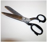 DRESSMAKER SHEARS VARNISHED HANDLE 18 CM