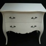 Velvetino French Petite Chest